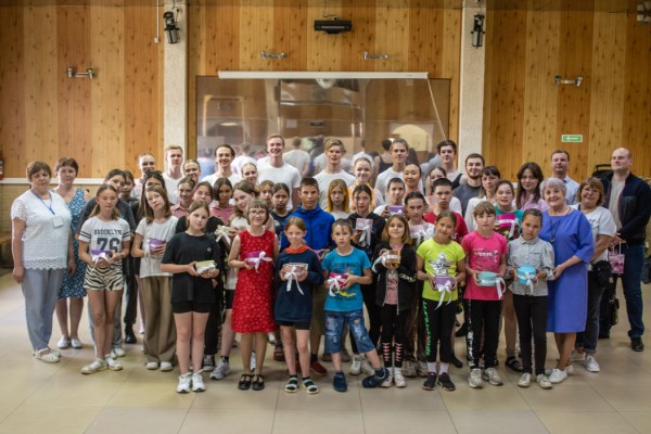 Благотворительный мастер-класс по танцу прошел для детей Качугского района